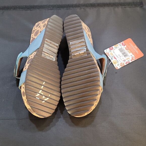 BRAND NEW MUK LUKS® WOMEN'S WINONA WEDGE SANDAL - Picture 11 of 14